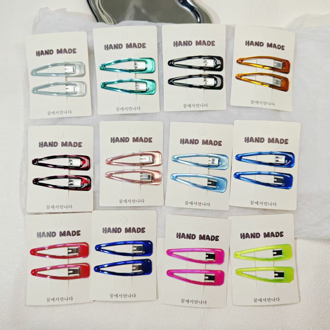 Hair Care Korea - 韓国の新しいカラードリップオイル水滴BBクリップ前髪用、新しい子供向けファッション、シンプルで甘辛なヘアピン、エッジクリップ